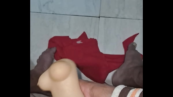 Me masturbei já que ninguém quer dar o cuzinho pra mim