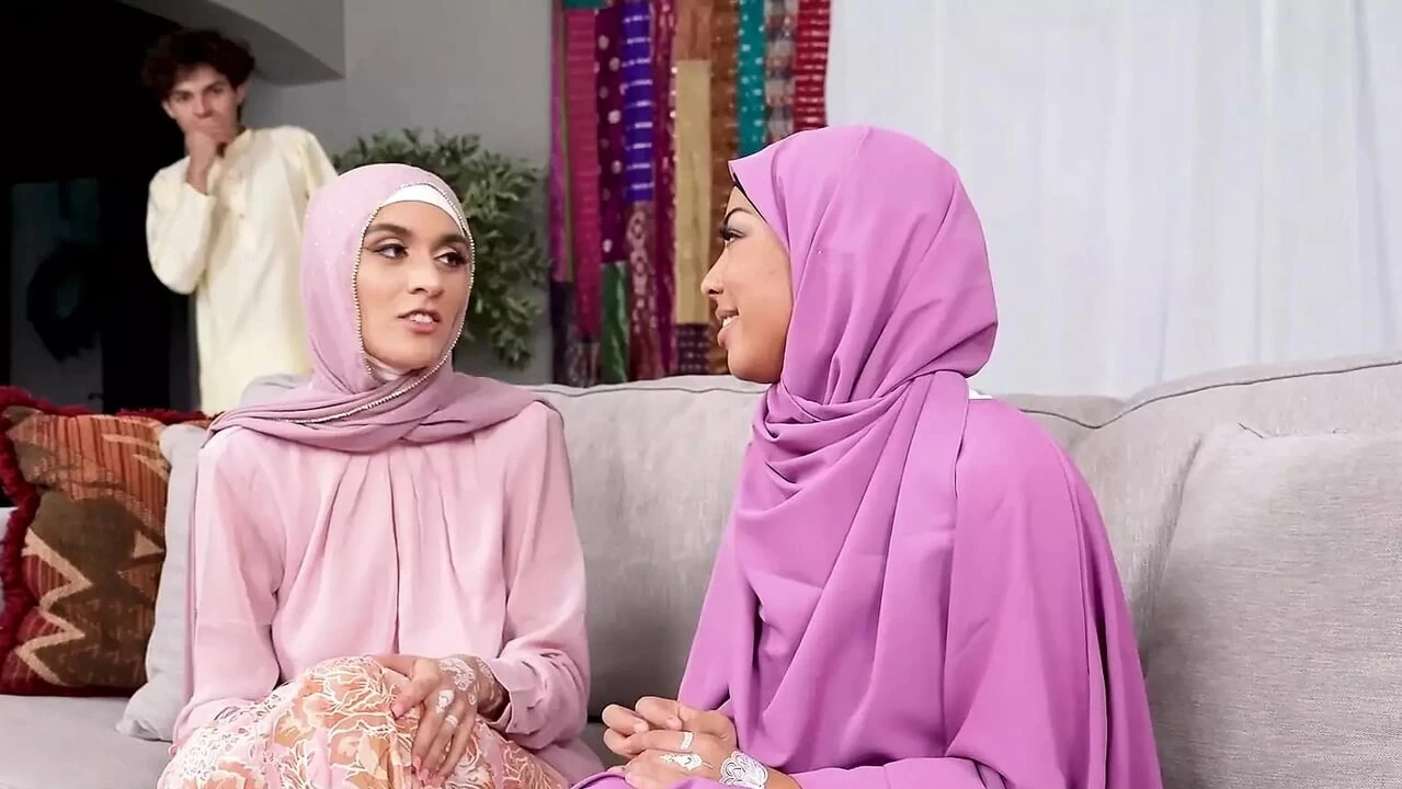 Hijab Wearing Step Sisters Malina Melendez and Aubry Babcock Fuck Their Step Brother – Hijab Hookup