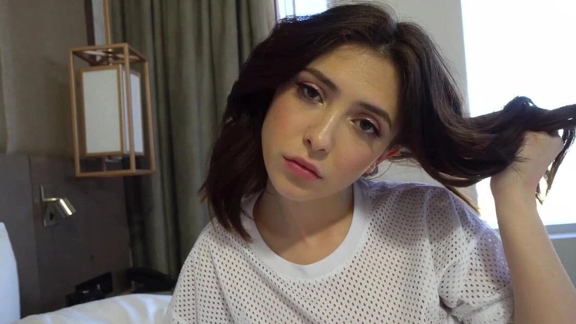 SheDoesAnal – Stepsis Shares The Bed and Her Ass