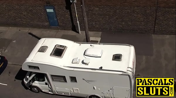 Adorable babe enjoys anal fuck and gives Rimjob to maledom