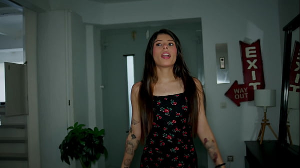 Colombian Teen Submits Her Tight Ass for Money – Mells Blanco