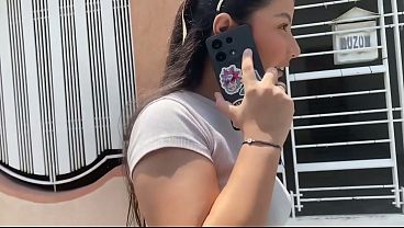 mi hermanastra latina colombiana estaba perdida y me dijo que si le podia dar posada en mi casa