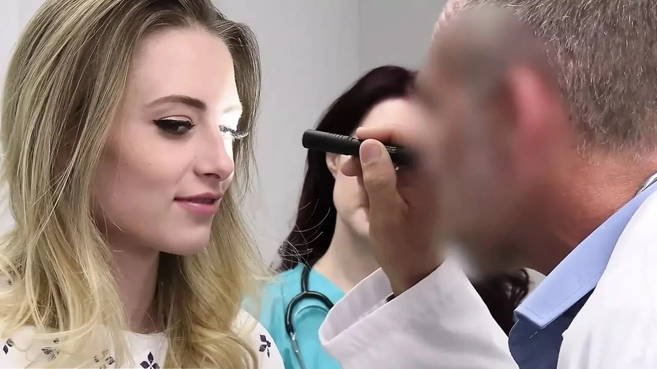 Perv Doctor – Redhead Nurse Helps Nervous Patient Kyler Quinn Relax And Prepare For Doctor’s Exam