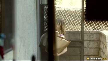 SPANKBANG GOLD – Horny Kristen Scott Sneaks Onto Stepdad’s Big Cock for Forbidden Ride