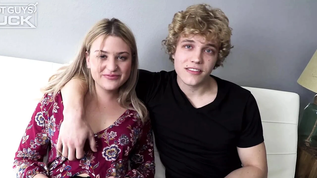 SuperModel with AMAZING smile makes SWEET LOVE to blonde!