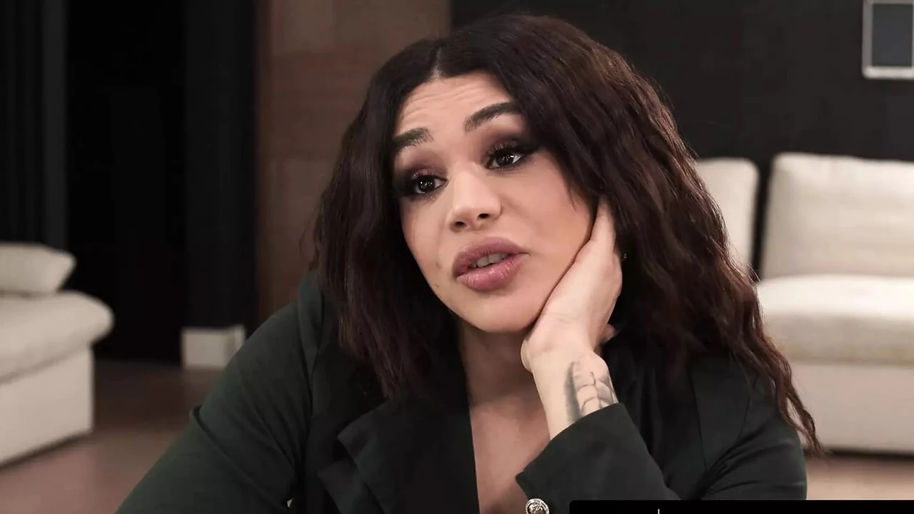 TRANSFIXED – Gorgeous Eva Maxim Hard Fucks Her Hot Stepmom-In-Law Lauren Phillips & Cums On Her Tits