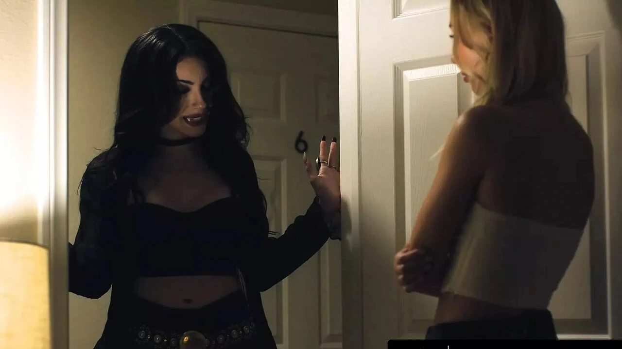 TRANSFIXED – Turned Into A Vampire Trans Ariel Demure Wants Her Hot Girlfriend For The Eternity