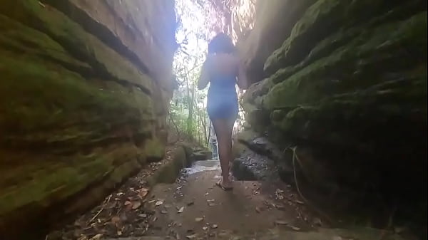 Advinha onde nos fomos aprontar!#Lifestyle #outdoor #couple #feetِ #privacy #brazilians #FOREST #trains #adul …