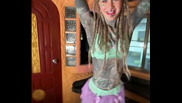 Anuskatzz dances on the pole for you ! Watch my XXX movies now !