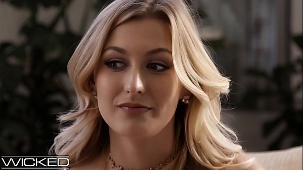 Blonde Babe Fuck’s Friend’s Uncle To Get Back At BF