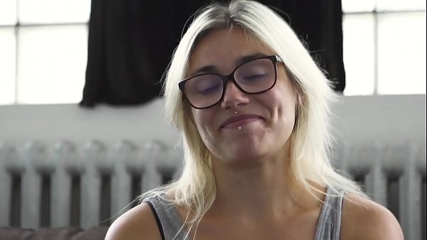AMATEUR EURO – PAWG Babe Gaby Gets Hardcore Fucked On Casting By Muscle Guy