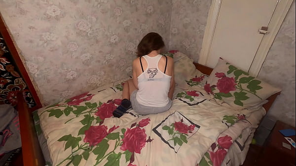 On Valentine’s Day, my step sister broke up with her boyfriend. I helped her forget him!