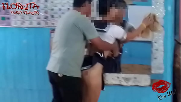 Sobrina es acosada por su tio  pervertido