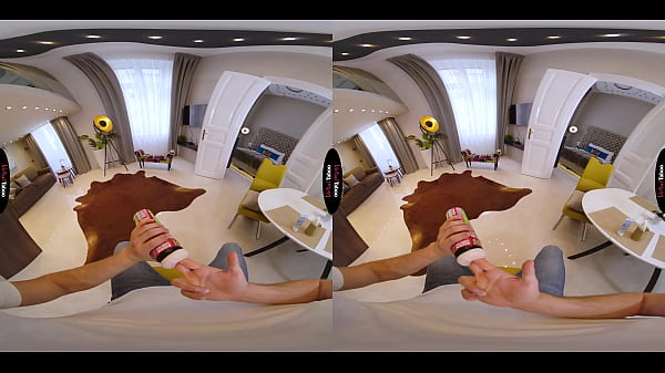 VIRTUAL TABOO – Great Eye Contact From The Blondie